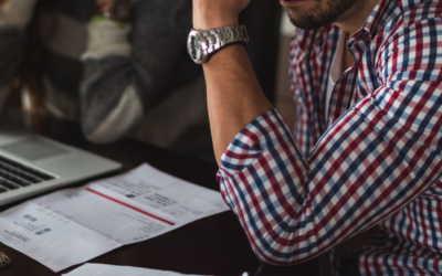 Sprzedaż długu czy&nbsp;samodzielna windykacja? Analiza, kiedy które rozwiązanie jest warte rozważenia